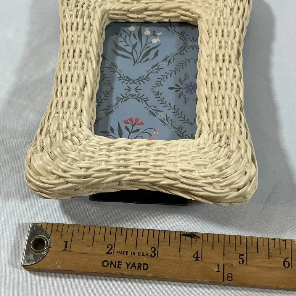 Vintage Lucid Lines 1979 Faux Wicker Frame Fits 3.5x5 Picture Photo Cream 70s